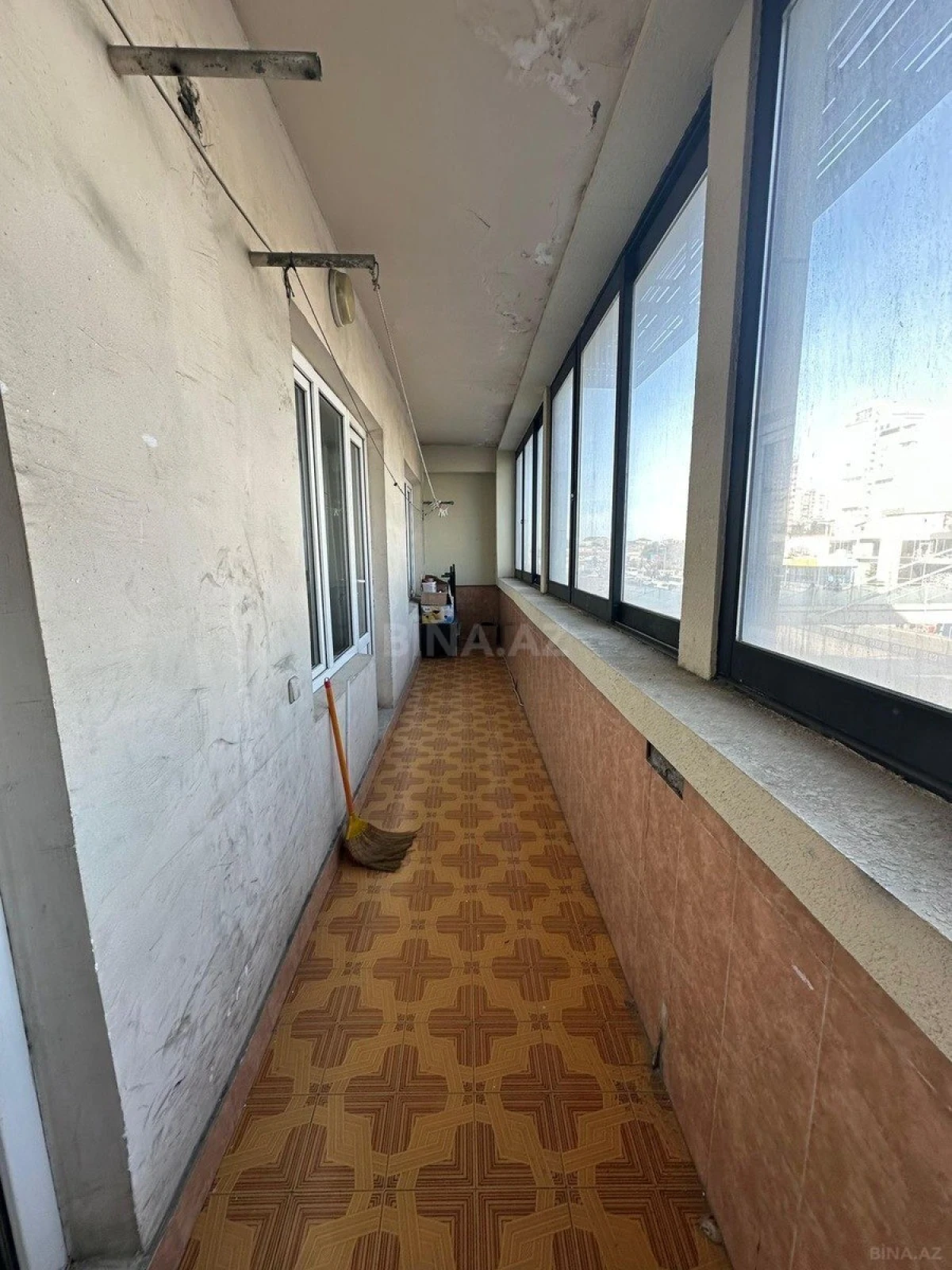 Kirayə verilir 4 otaqlı mənzil 115 m²