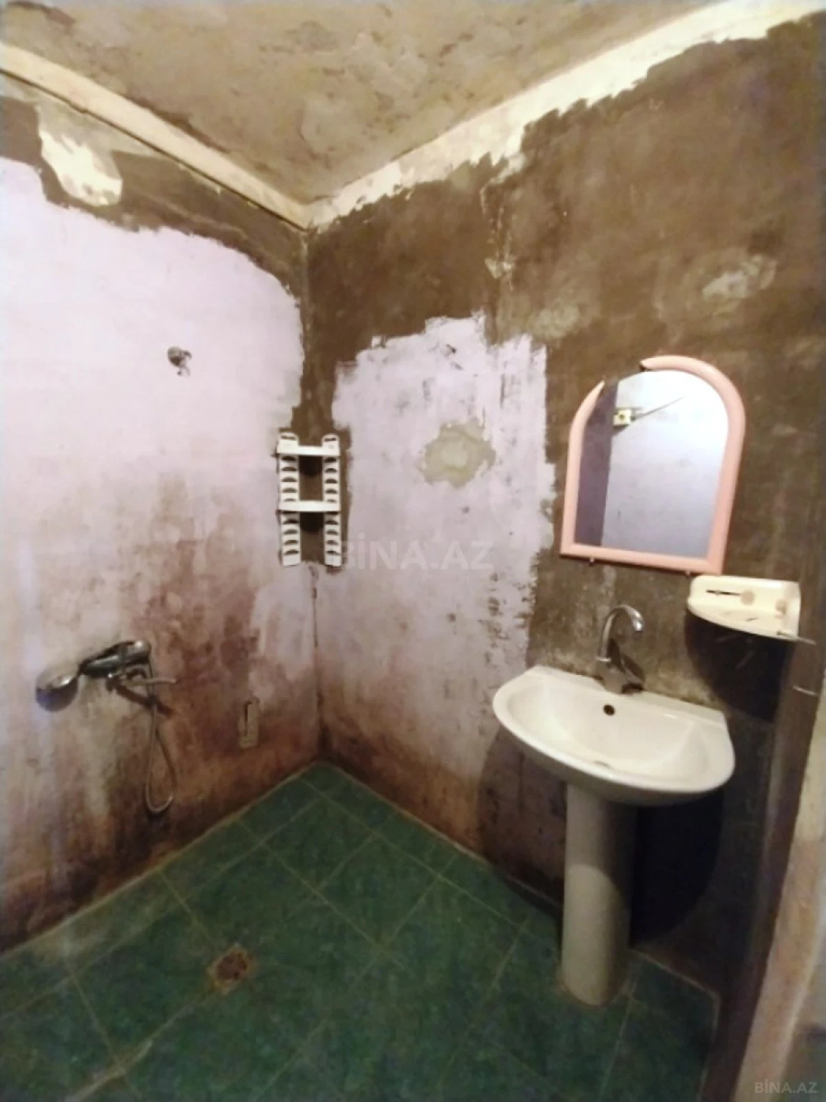 Satılır 1 otaqlı mənzil 40 m²