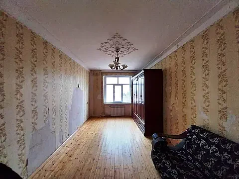Satılır 1 otaqlı mənzil 40 m²