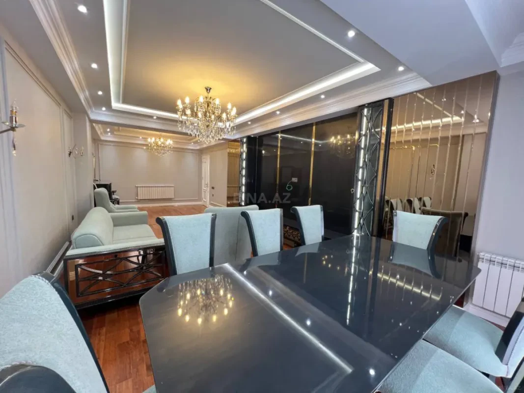 Satılır 4 otaqlı mənzil 164 m²