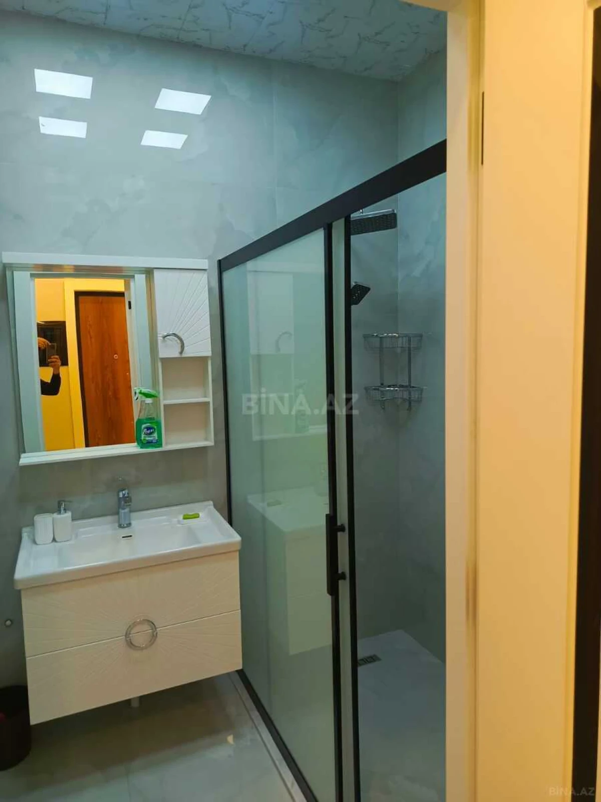Kirayə verilir 3 otaqlı mənzil 120 m²