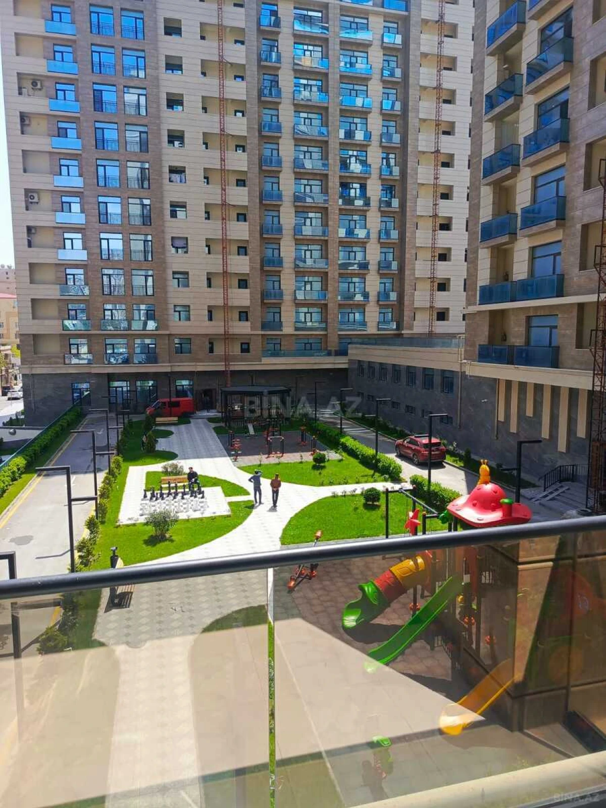 Kirayə verilir 3 otaqlı mənzil 120 m²