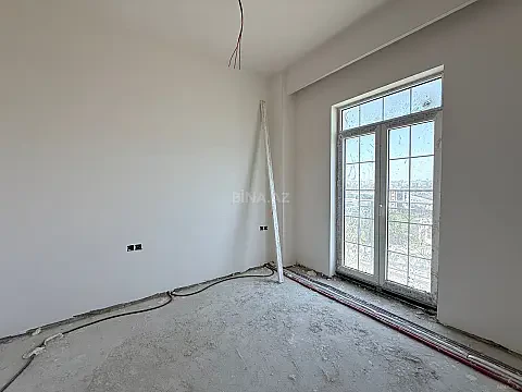 Satılır 3 otaqlı mənzil 108 m²