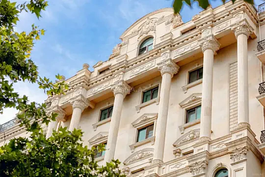Satılır 6 otaqlı mənzil 305 m² — Bakı 6 otaq 305.00 m²