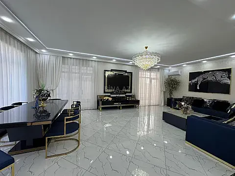 Satılır 6 otaqlı həyət evi 300 m²