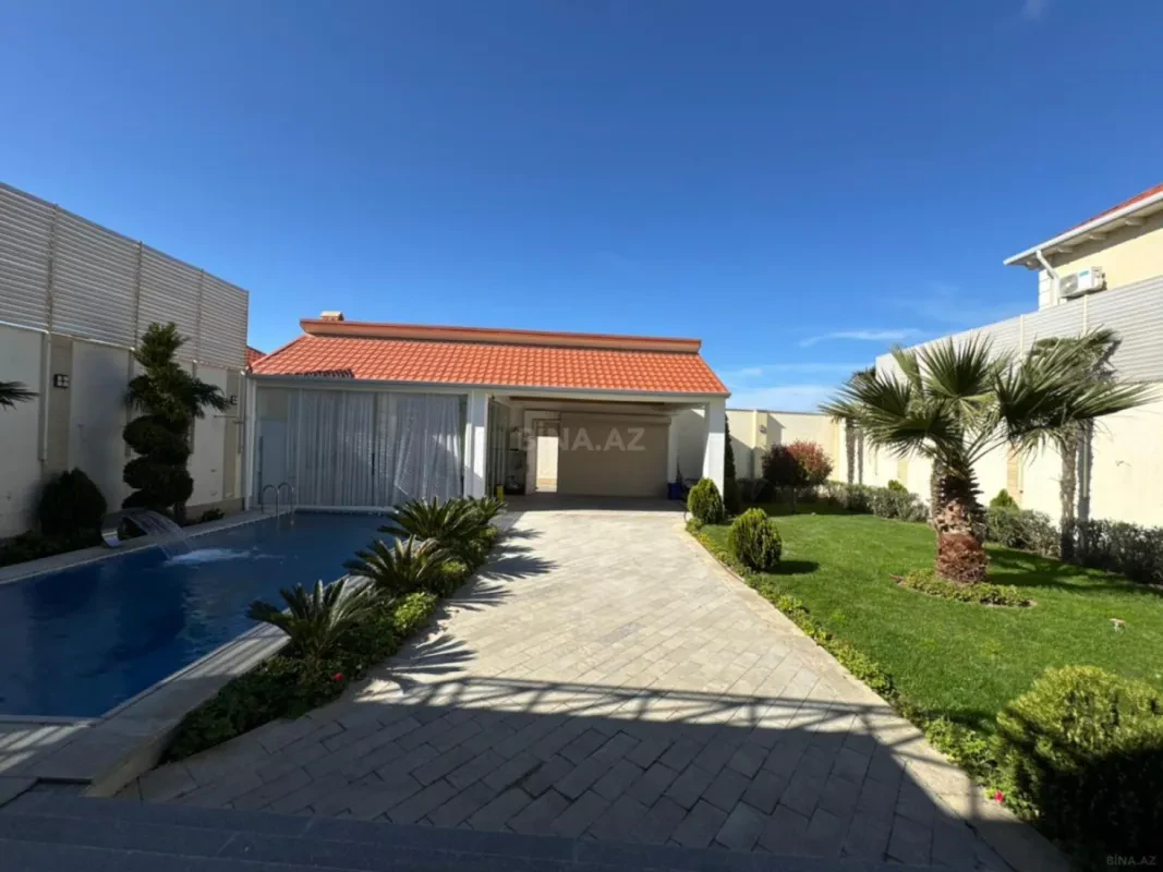 Satılır 6 otaqlı həyət evi 300 m²