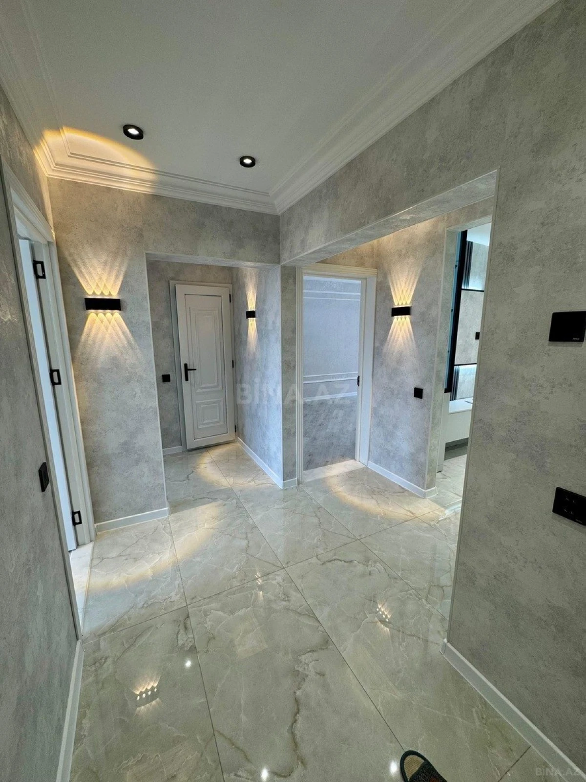 Satılır 4 otaqlı mənzil 80 m²