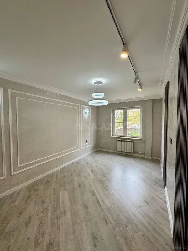 Satılır 4 otaqlı mənzil 80 m²