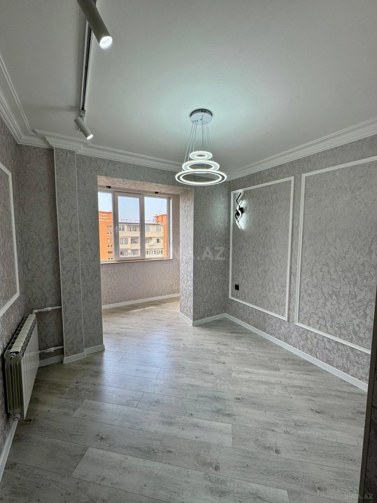 Satılır 4 otaqlı mənzil 80 m²