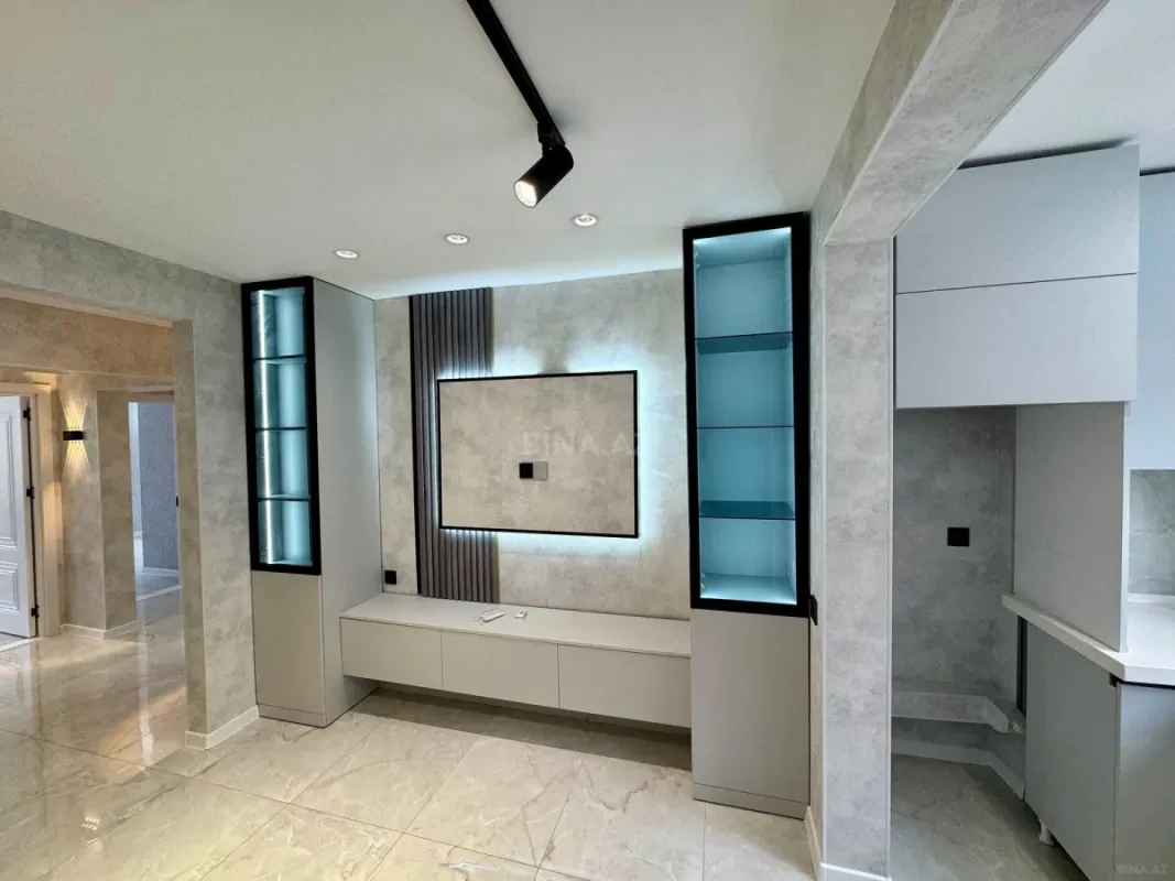 Satılır 4 otaqlı mənzil 80 m²