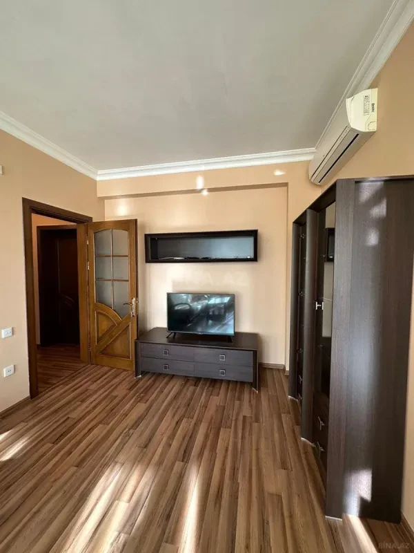 Kirayə verilir 3 otaqlı mənzil 72 m²