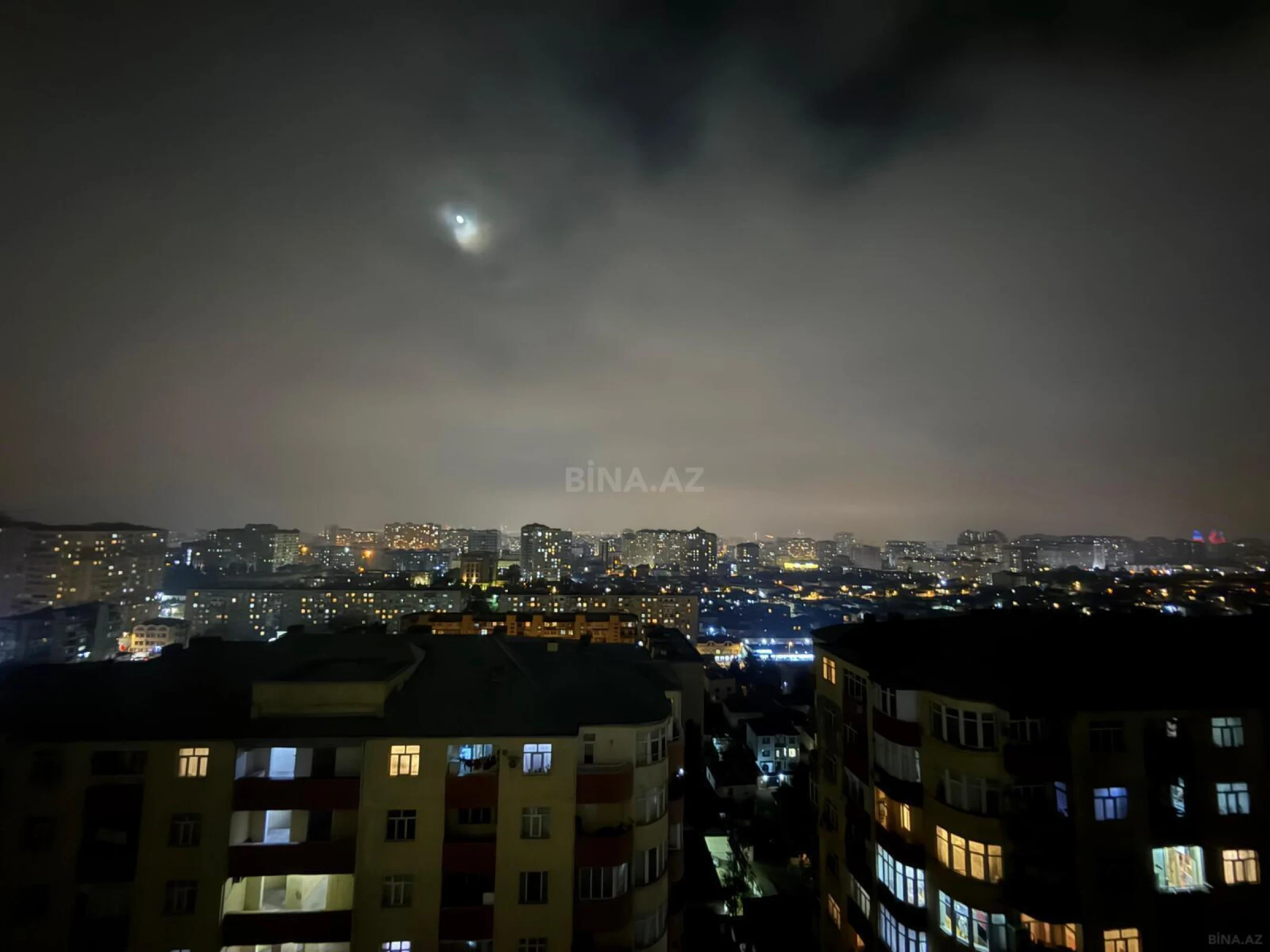 Kirayə verilir 2 otaqlı mənzil 70 m²