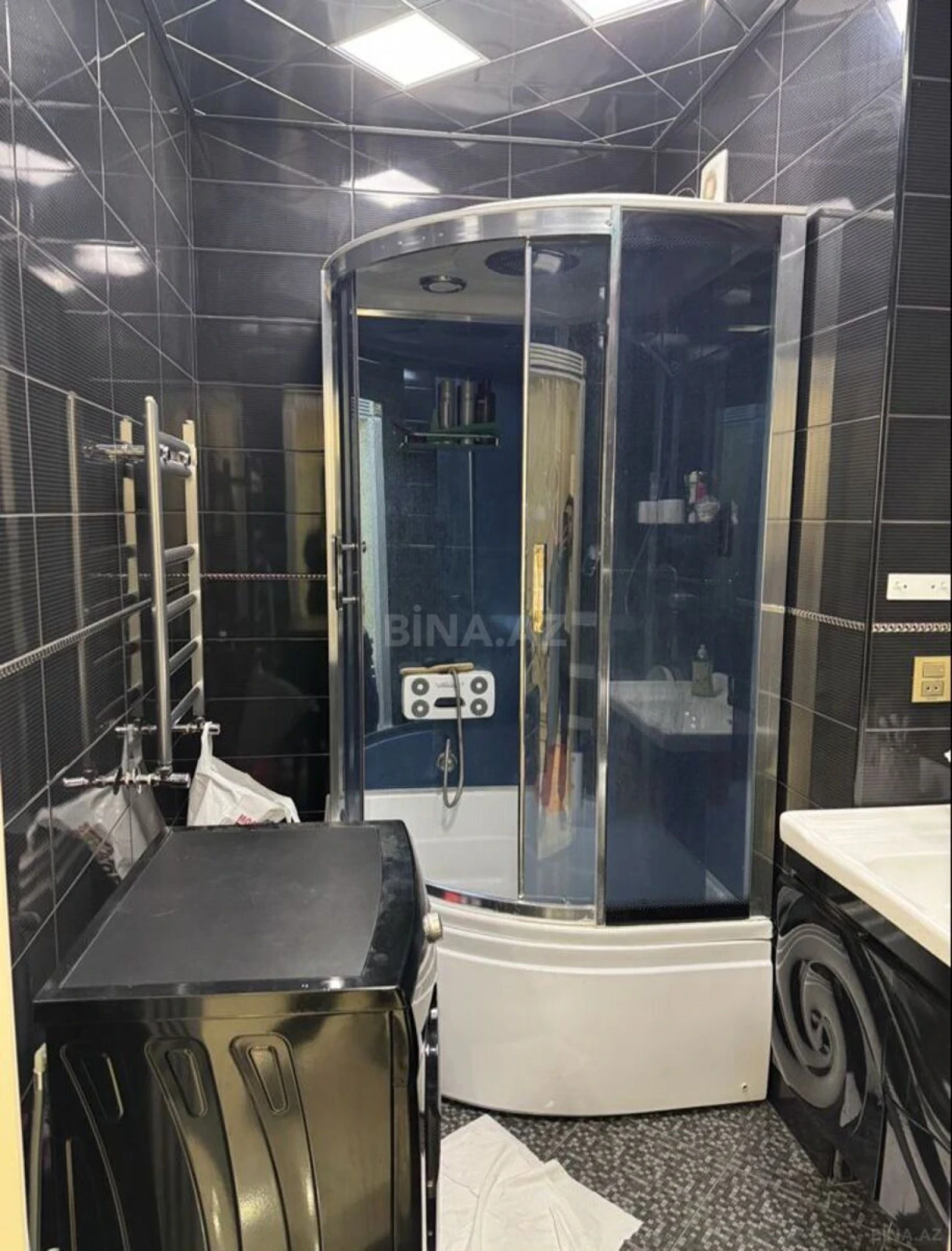 Kirayə verilir 2 otaqlı mənzil 67 m²