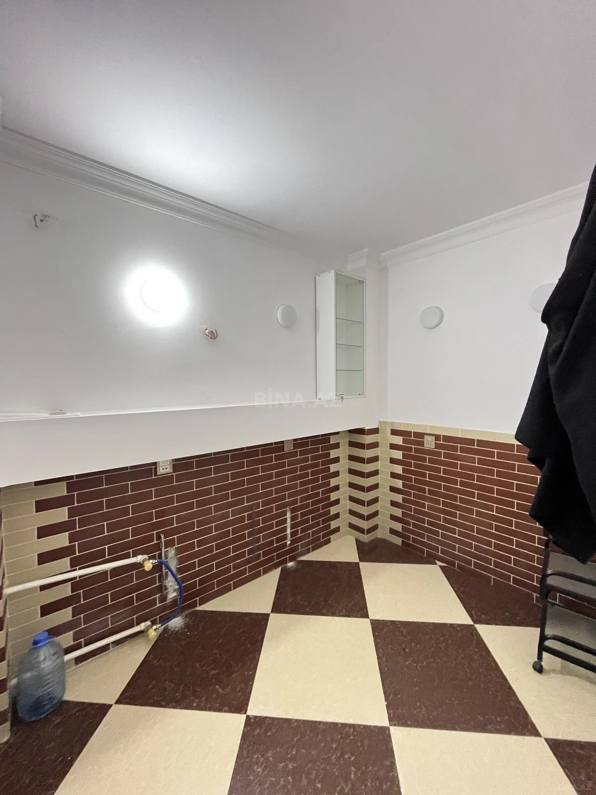 Kirayə verilir obyekt 85 m²
