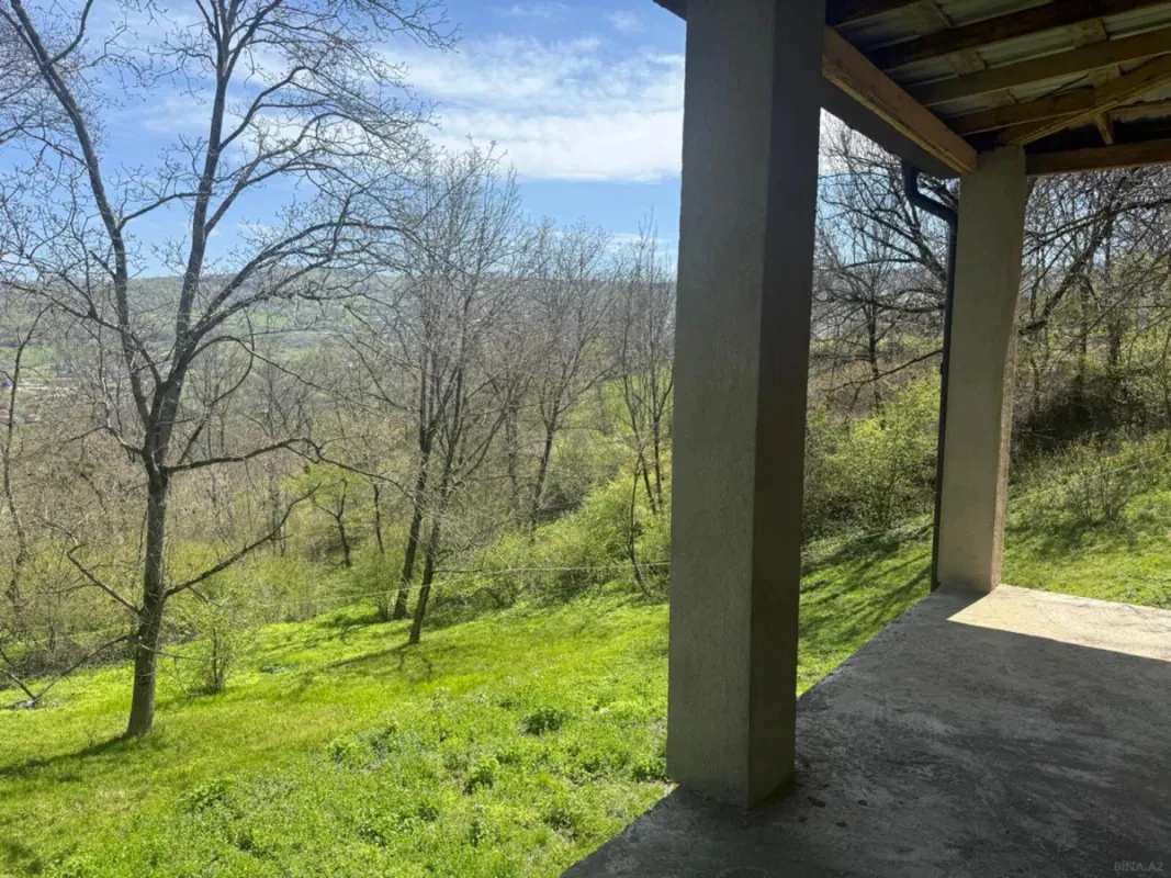 Satılır 5 otaqlı həyət evi 135 m²