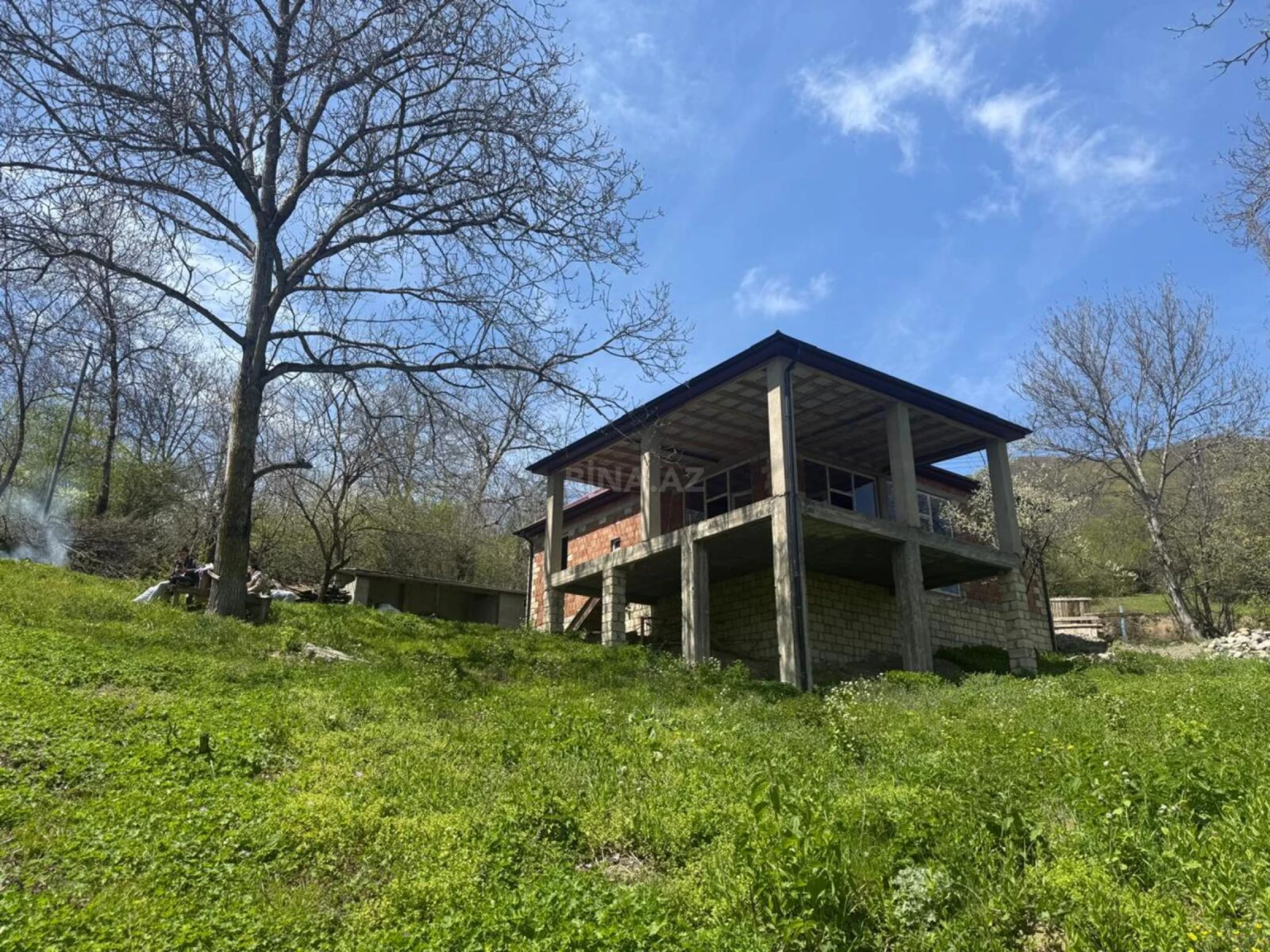 Satılır 5 otaqlı həyət evi 135 m²