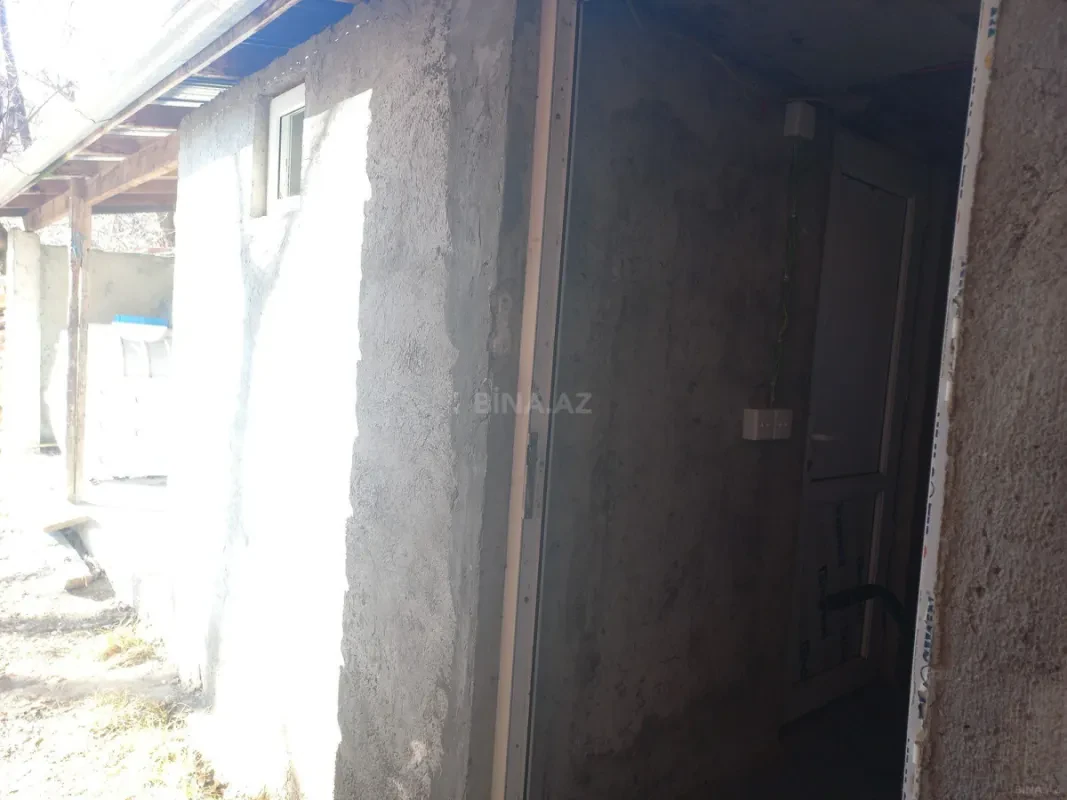 Satılır 5 otaqlı həyət evi 135 m²