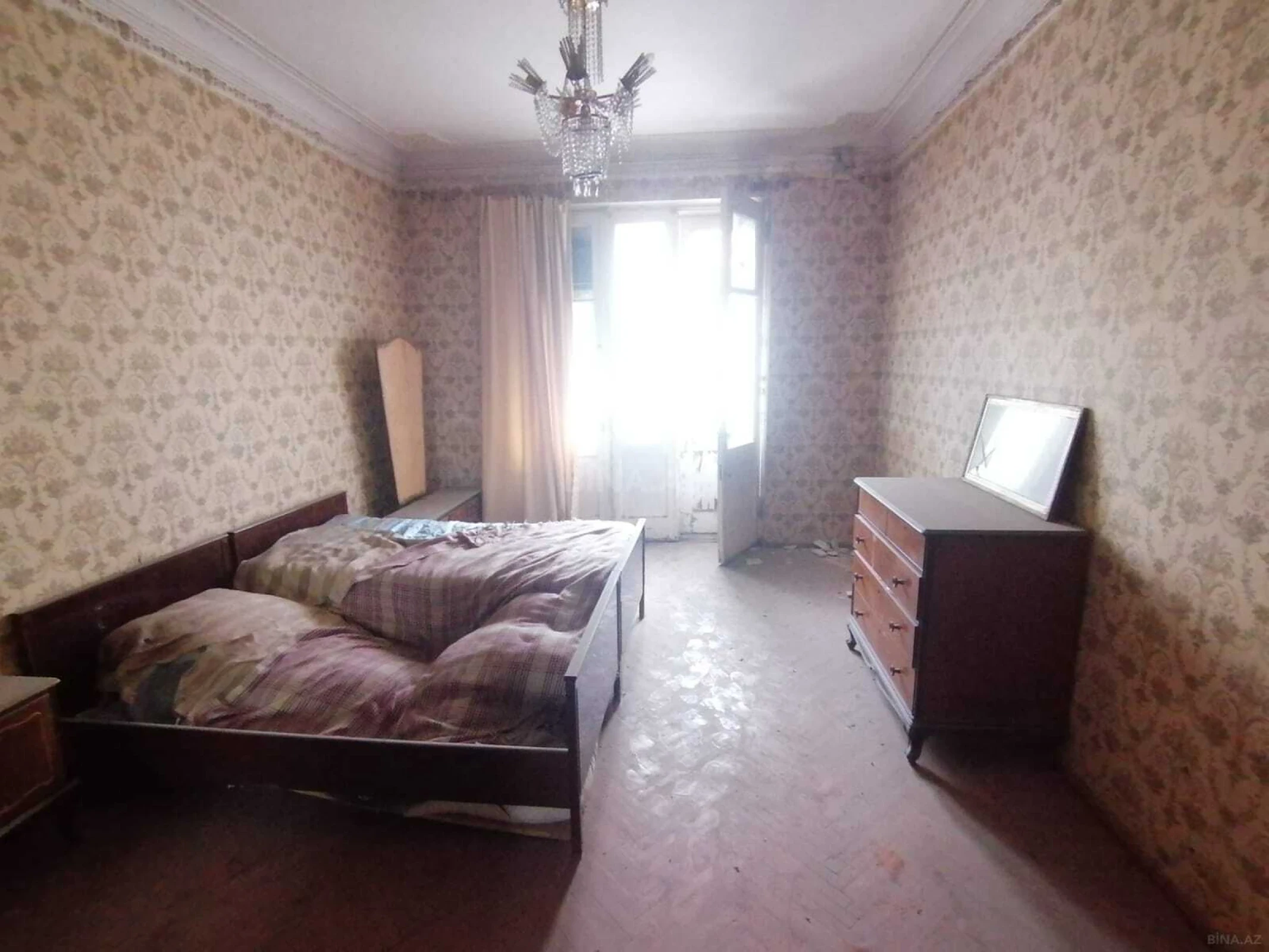 Satılır 3 otaqlı mənzil 95 m²