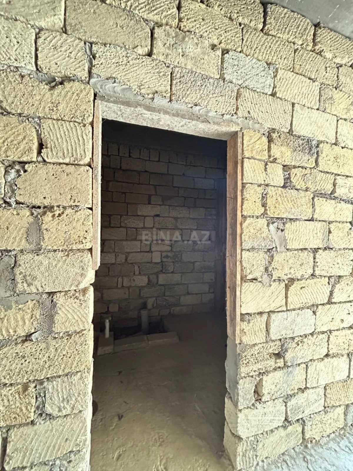 Satılır 6 otaqlı həyət evi 300 m²