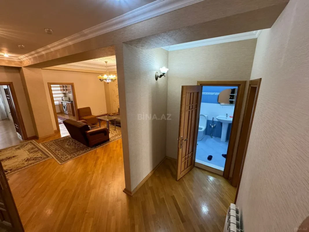 Kirayə verilir 3 otaqlı mənzil 102 m²