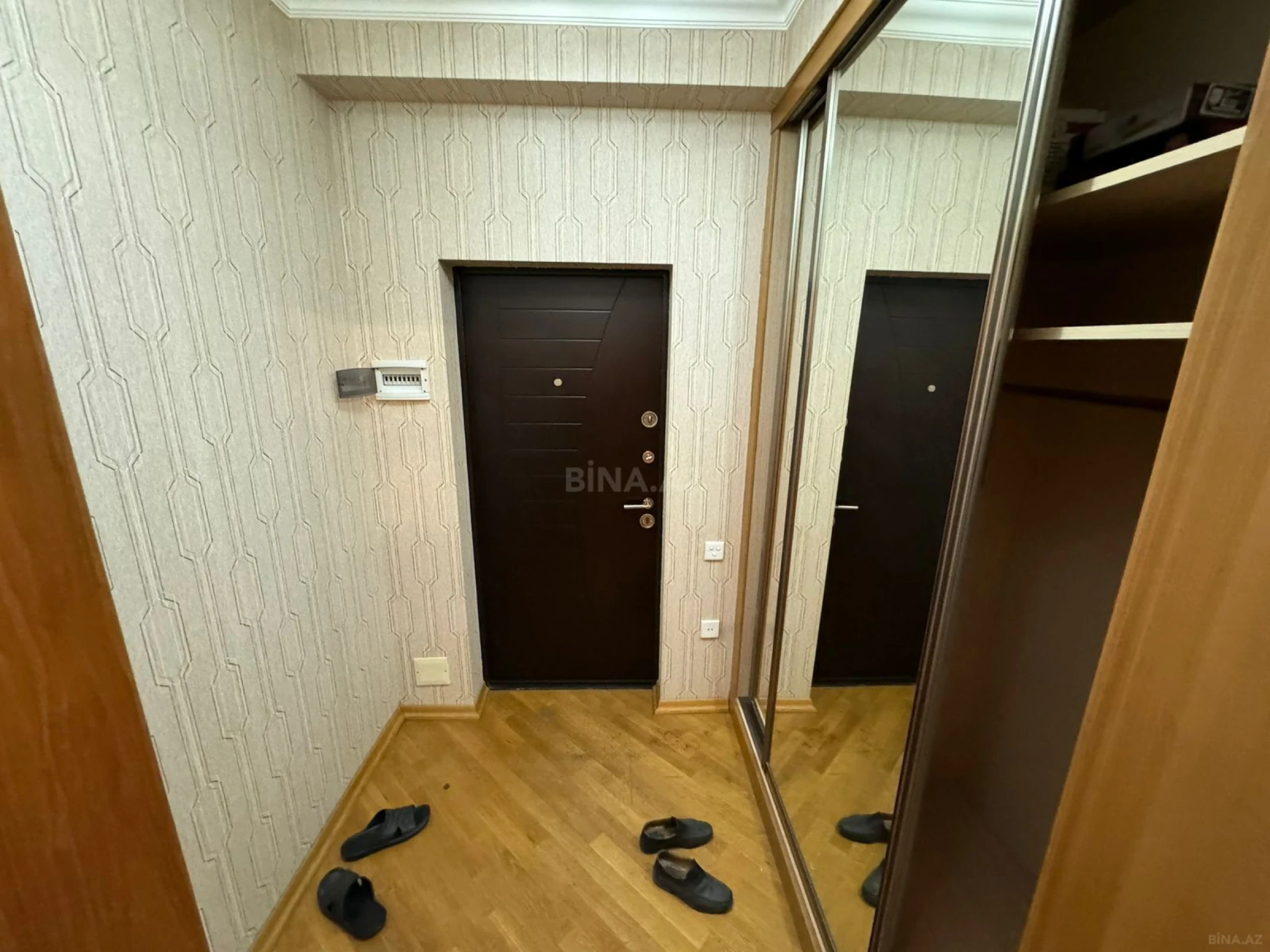Kirayə verilir 3 otaqlı mənzil 102 m²