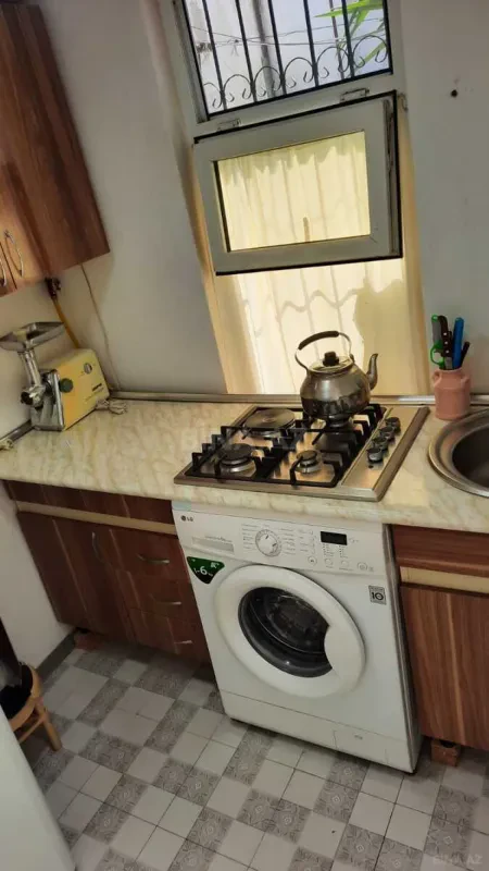 Satılır 1 otaqlı mənzil 28 m²