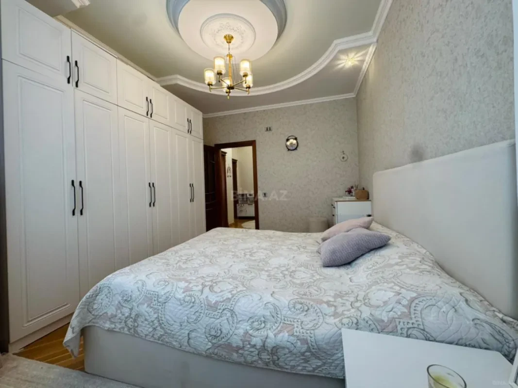 Satılır 2 otaqlı mənzil 88 m²
