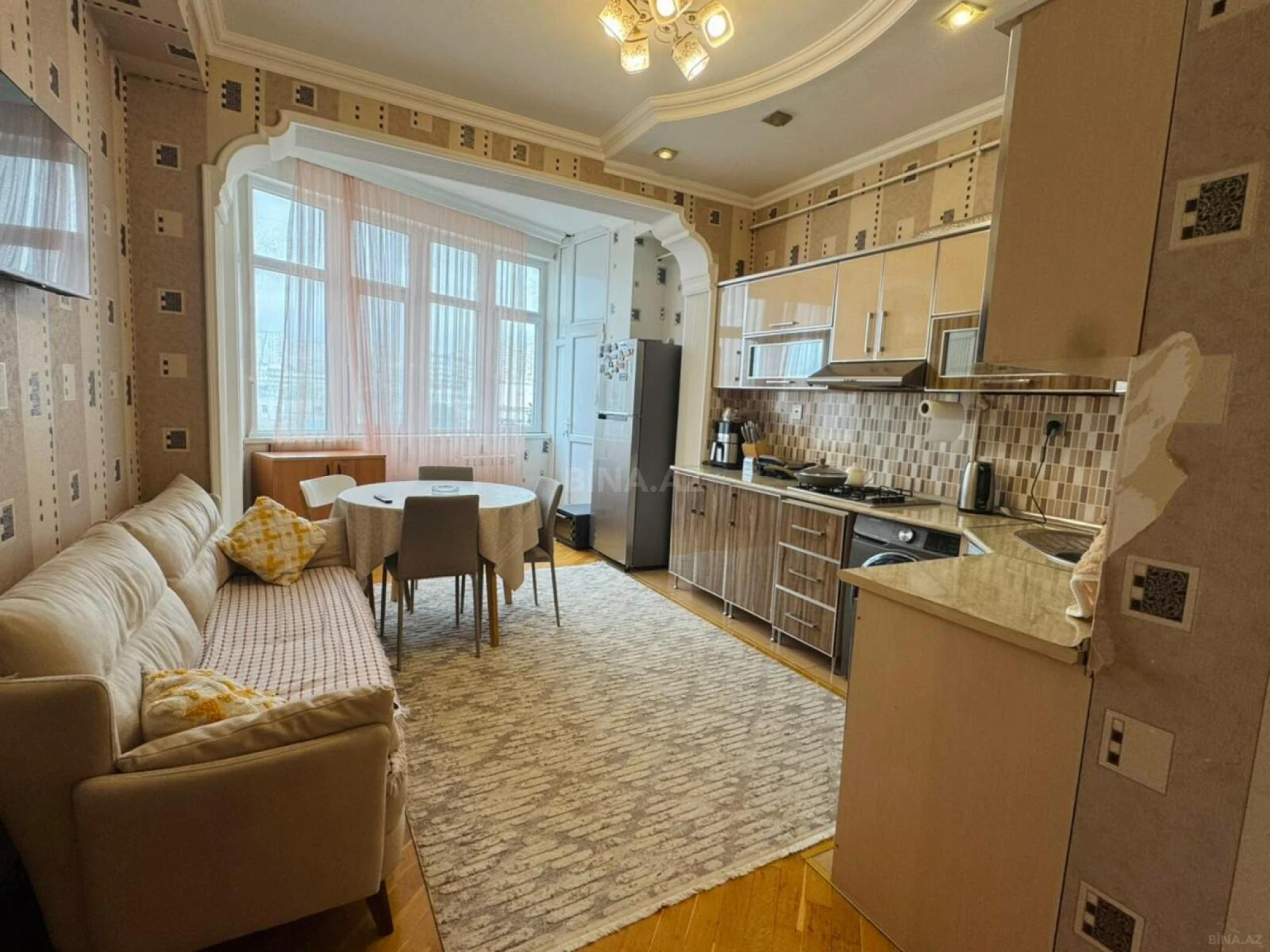 Satılır 2 otaqlı mənzil 88 m²