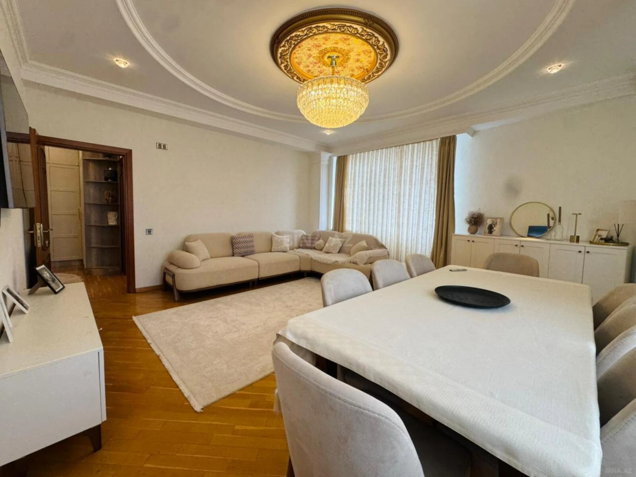Satılır 2 otaqlı mənzil 88 m²