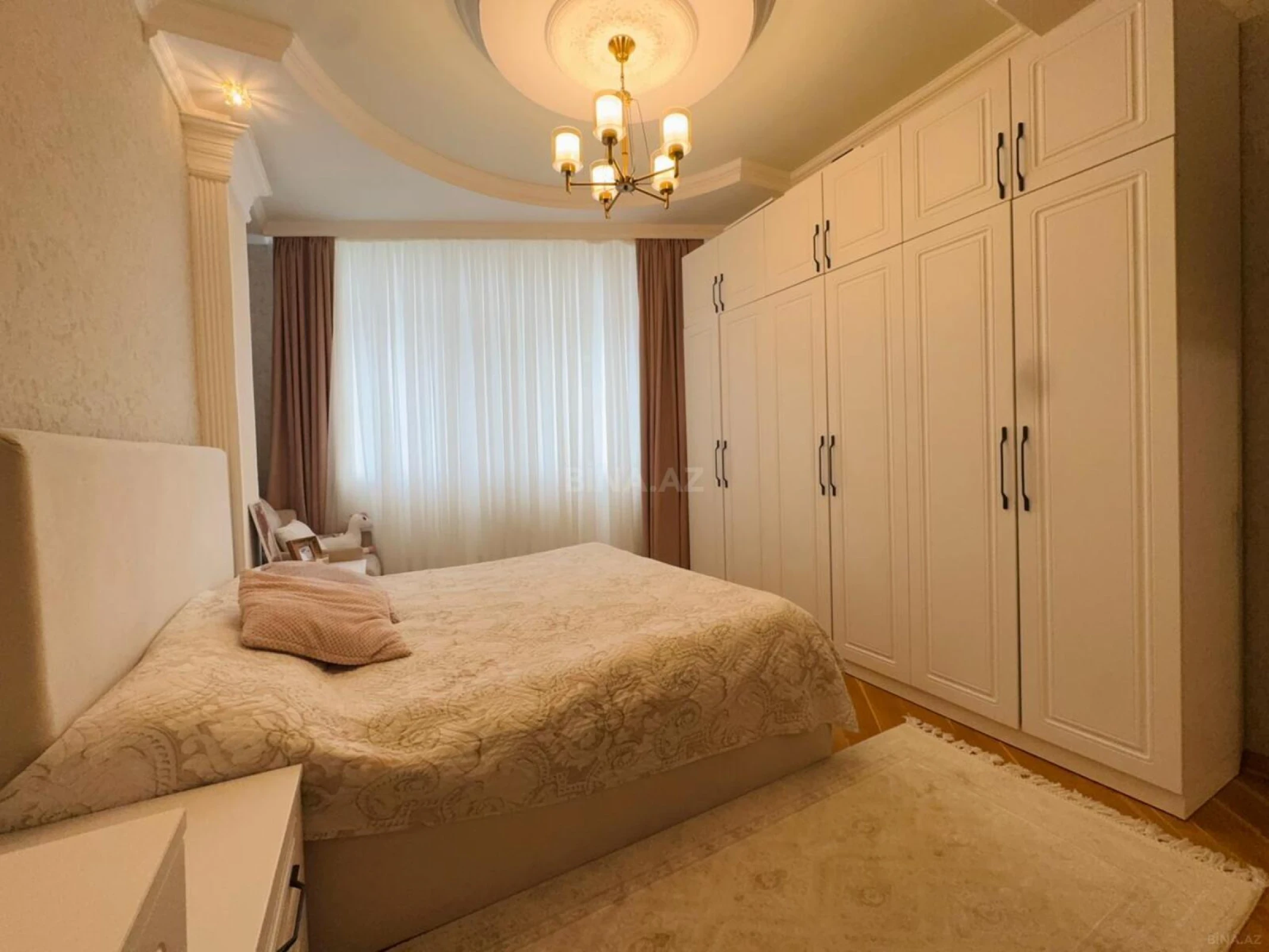 Satılır 2 otaqlı mənzil 88 m²