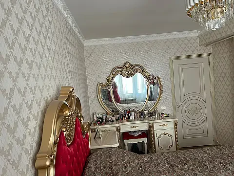 Kirayə verilir 2 otaqlı mənzil 70 m²