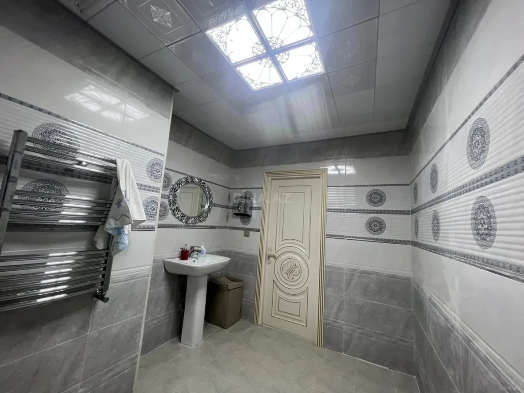 Kirayə verilir 2 otaqlı mənzil 70 m²