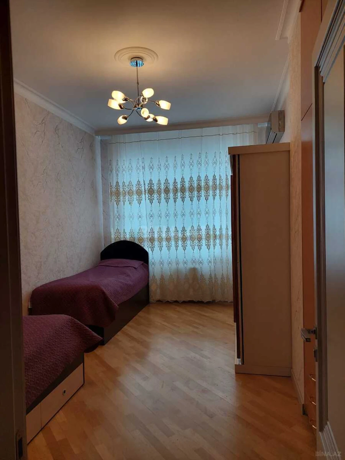 Kirayə verilir 3 otaqlı mənzil 130 m²
