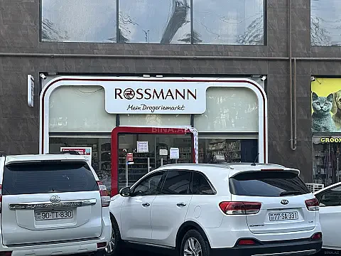 Satılır obyekt 220 m²