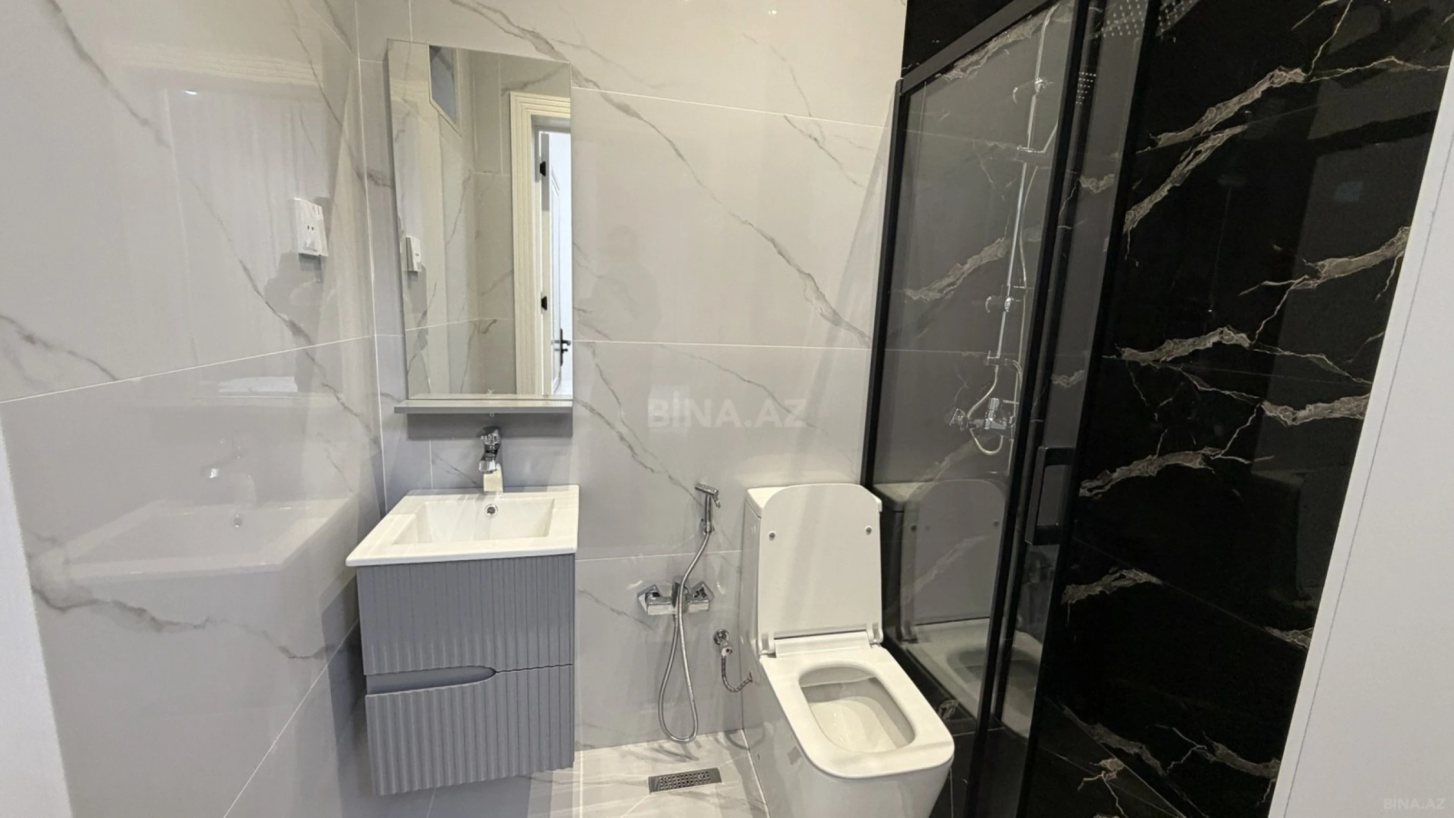 Satılır 4 otaqlı həyət evi 190 m²