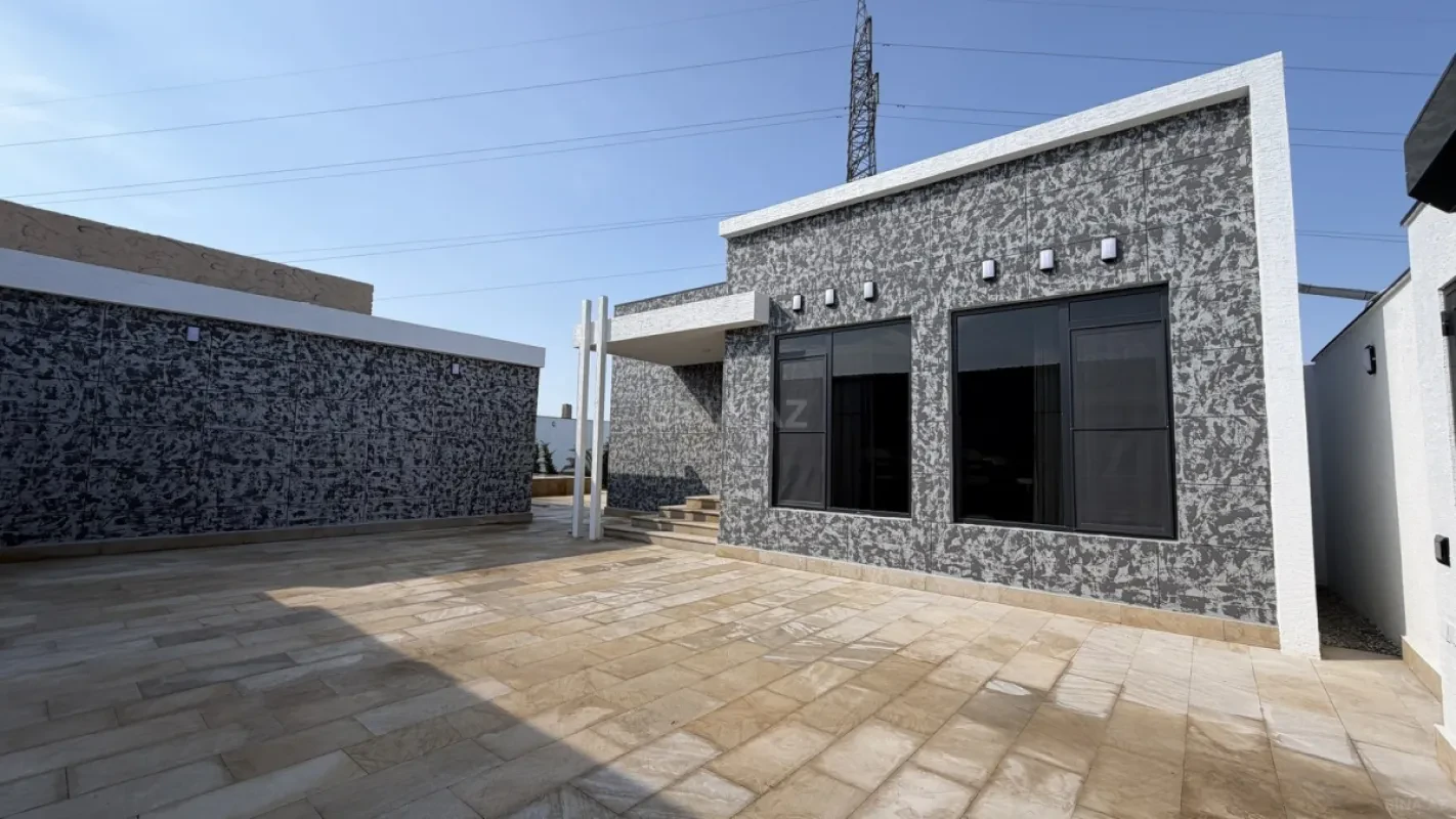 Satılır 4 otaqlı həyət evi 190 m²