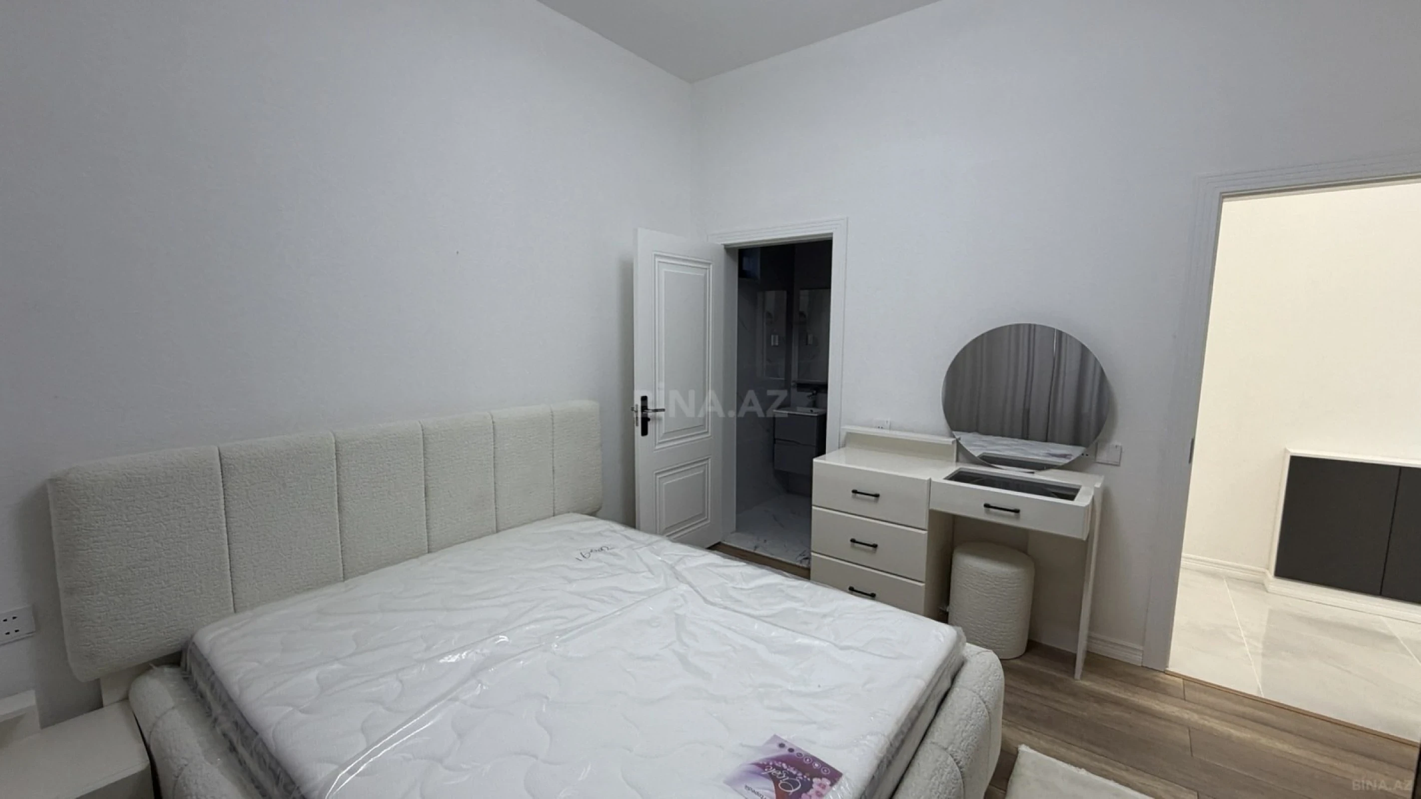 Satılır 4 otaqlı həyət evi 190 m²