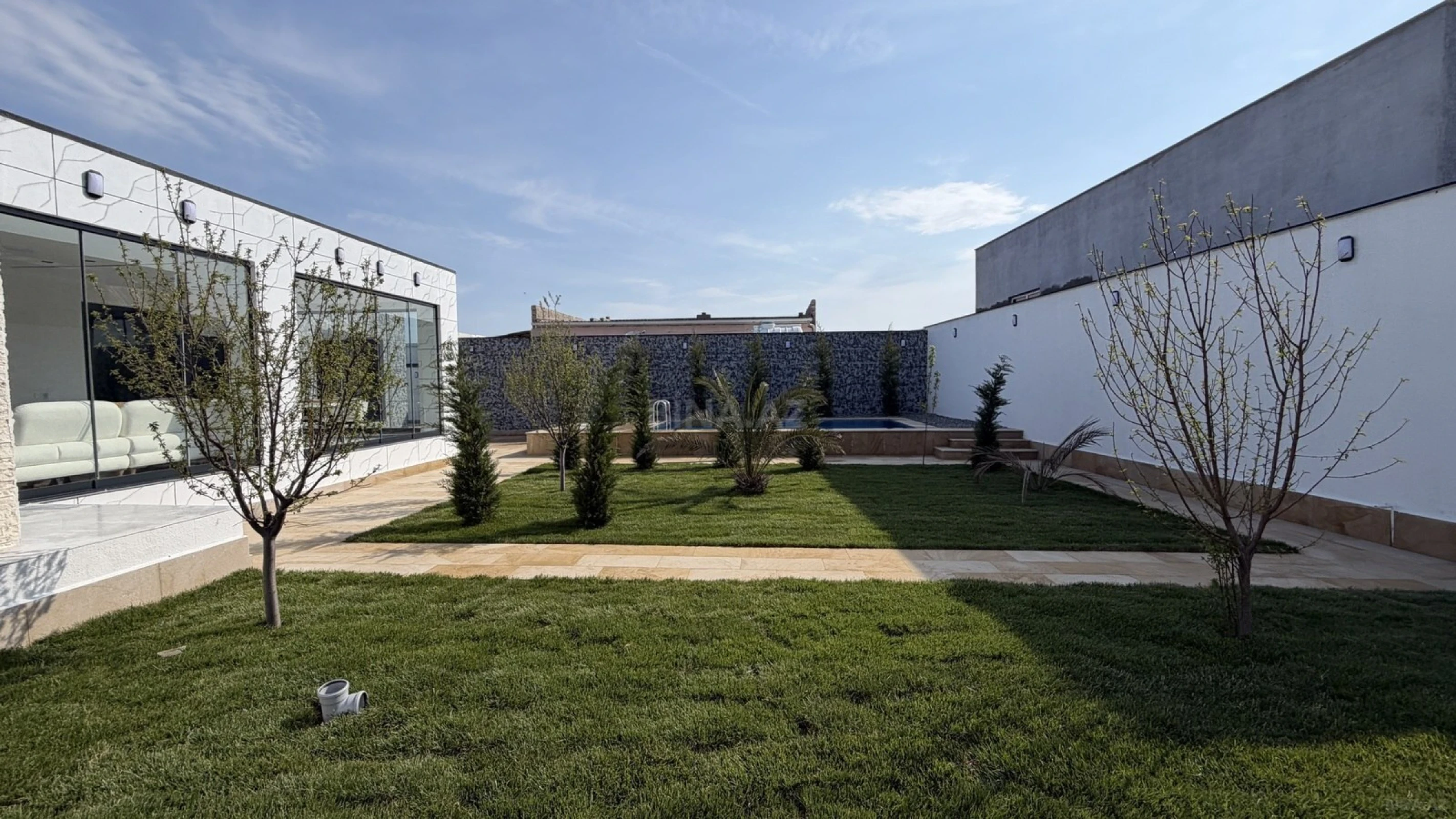 Satılır 4 otaqlı həyət evi 190 m²