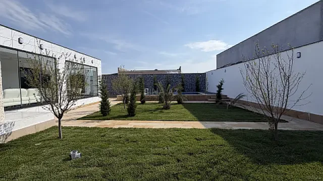 Satılır 4 otaqlı həyət evi 190 m²