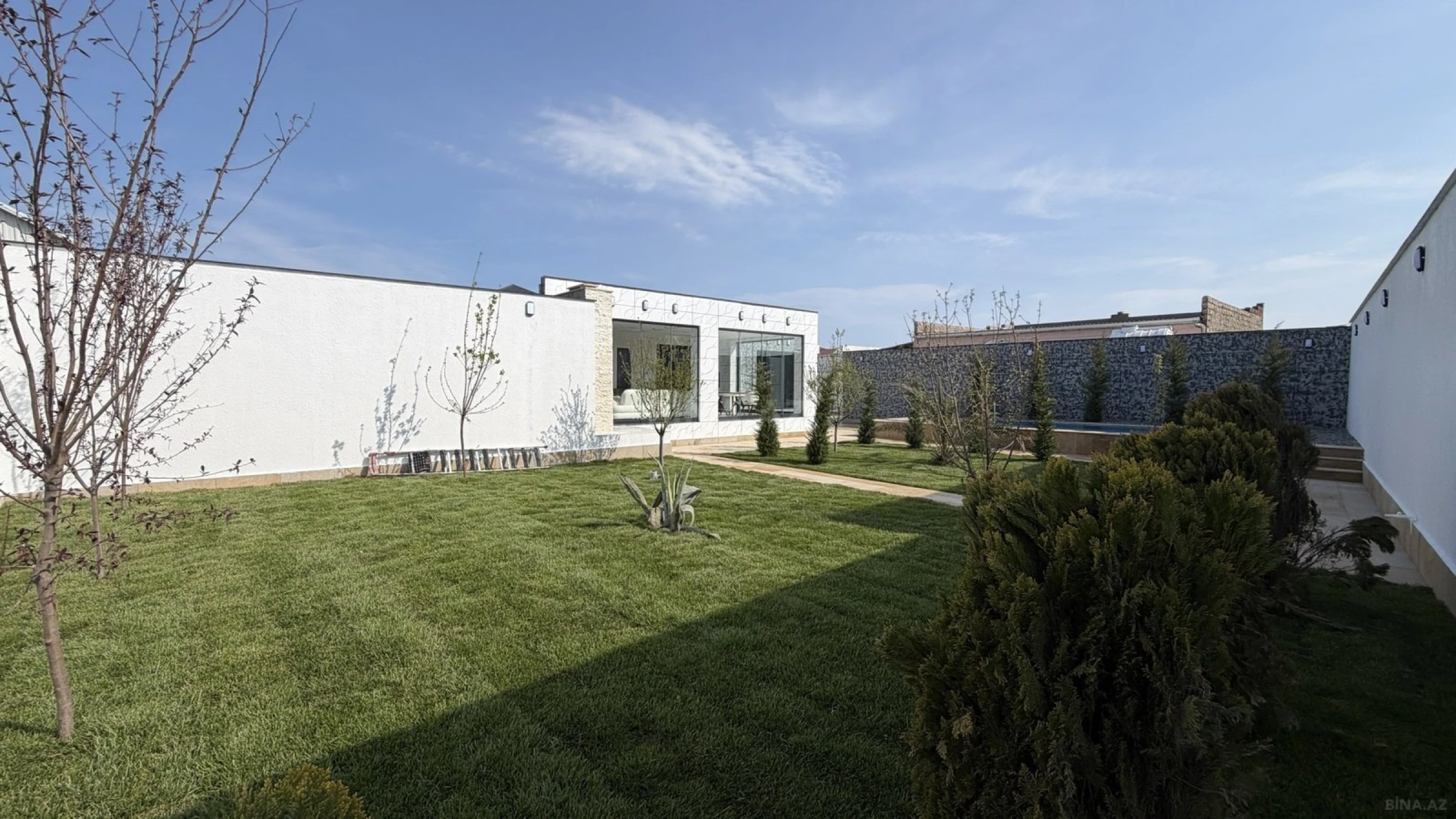 Satılır 4 otaqlı həyət evi 190 m²