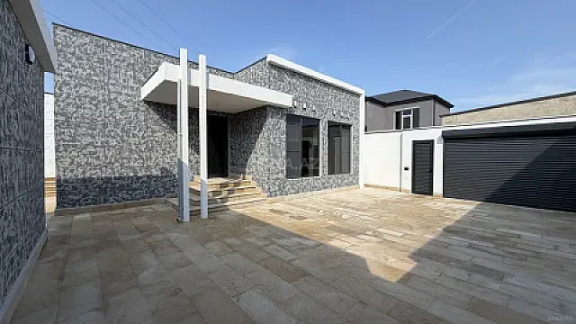 Satılır 4 otaqlı həyət evi 190 m²