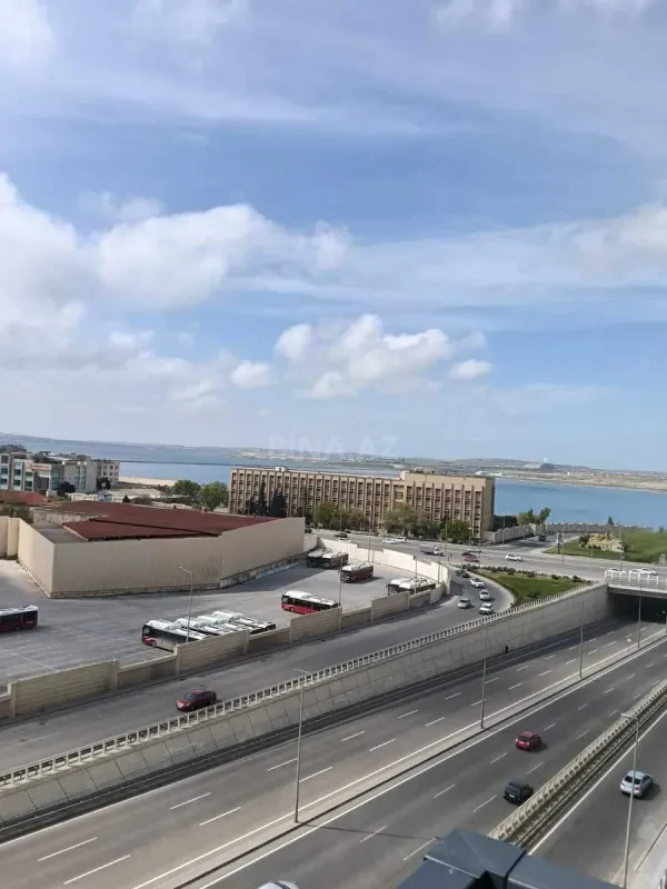 Satılır 2 otaqlı mənzil 59 m²