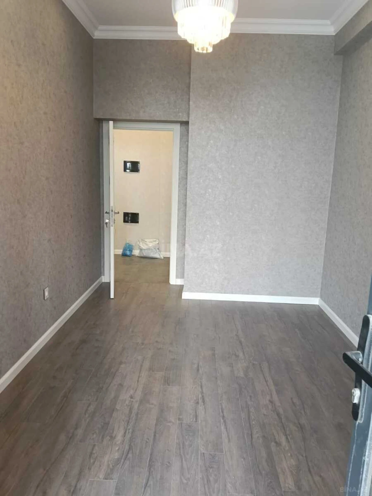 Satılır 2 otaqlı mənzil 59 m²