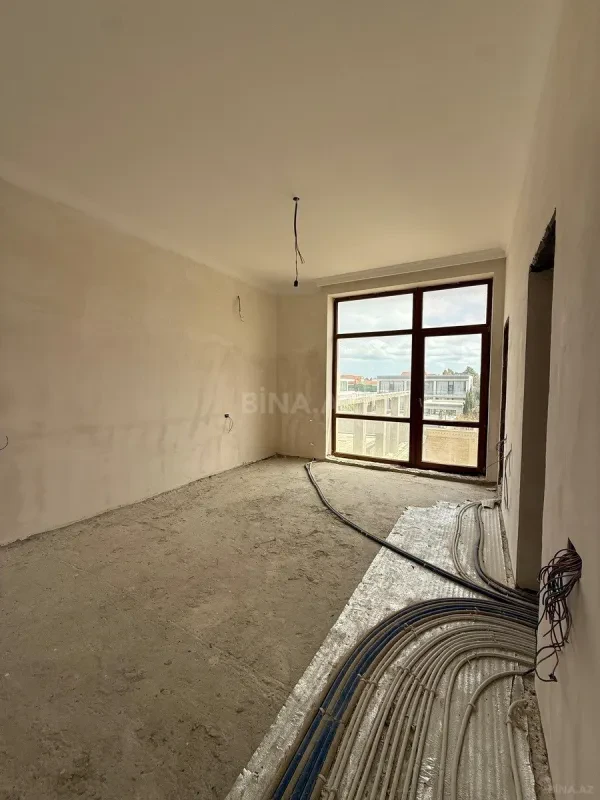 Satılır 5 otaqlı həyət evi 380 m²