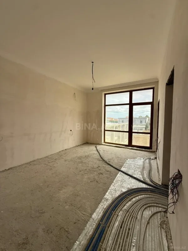 Satılır 5 otaqlı həyət evi 380 m²