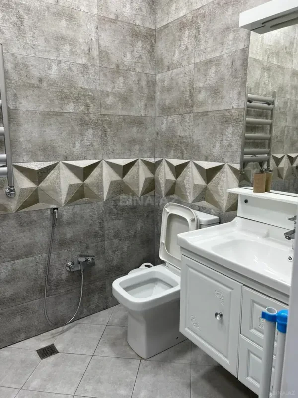 Kirayə verilir 2 otaqlı mənzil 65 m²