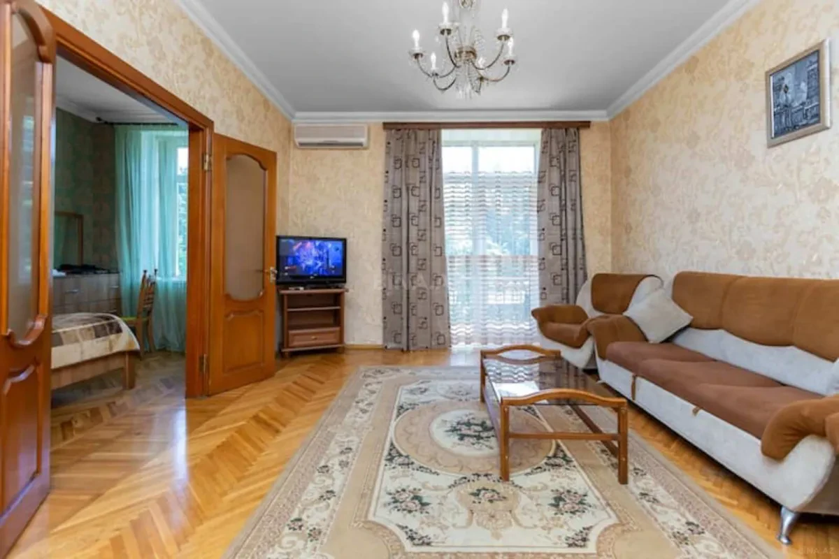 Satılır 3 otaqlı mənzil 70 m²