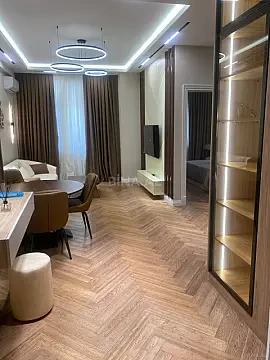 Kirayə verilir 2 otaqlı mənzil 75 m²