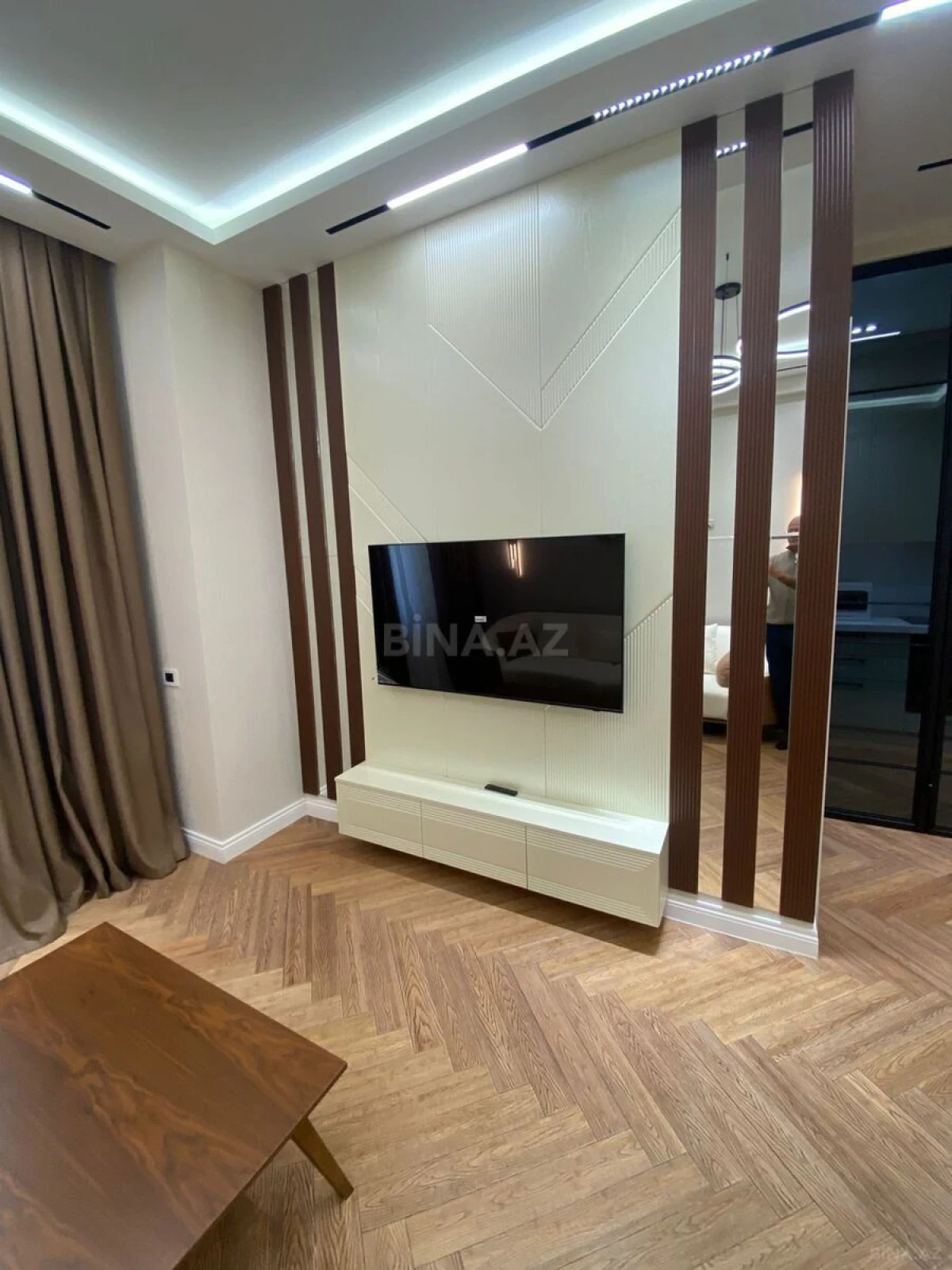 Kirayə verilir 2 otaqlı mənzil 75 m²