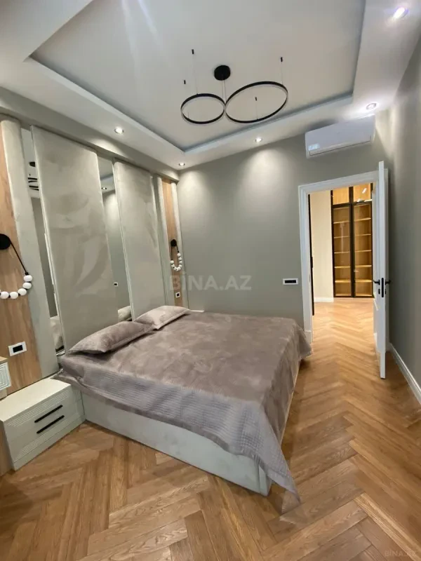 Kirayə verilir 2 otaqlı mənzil 75 m²
